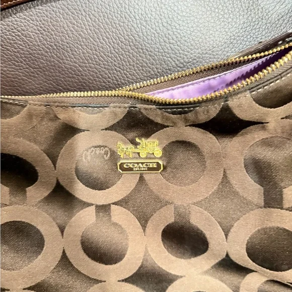 Coach Tan and Brown Signature Shoulder Bag - Picture 2 of 7